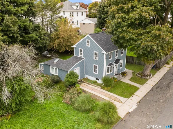 9 Holley Street, Danbury, CT 06810