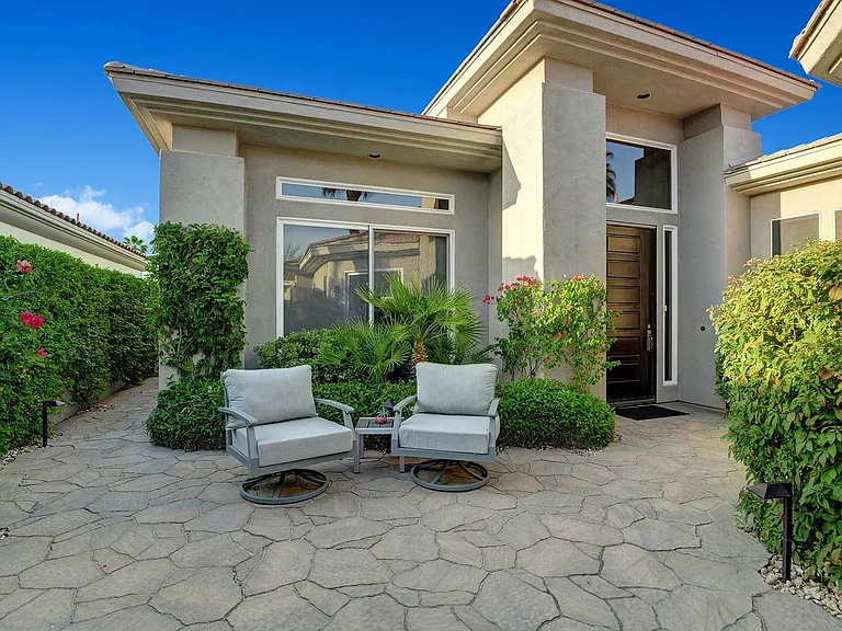 210 Gold Canyon Dr — Photo 6