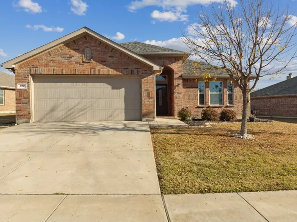 377 Coral Vine Ln, Burleson, TX 76028
