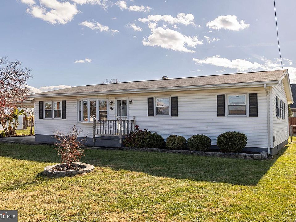 1st image of 126 Plainfield Dr