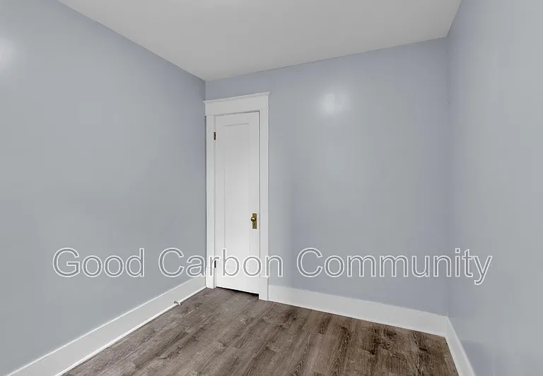 2809 Main St #2 — Photo 14