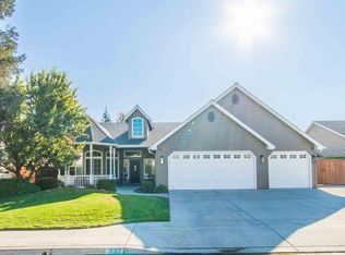 330 W Serena Ave, Clovis, CA