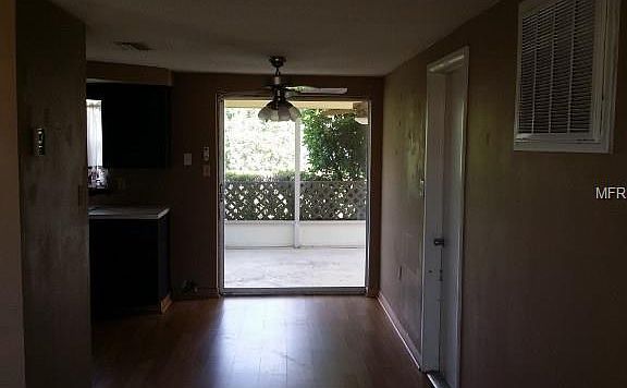 4th image of 2042 Dartmouth Dr