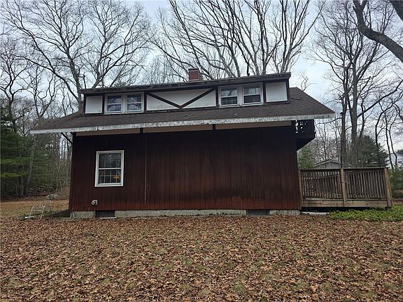 4th image of 324 Byron Randall Rd