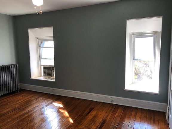 5th image of 1209 W 9th St APT 3