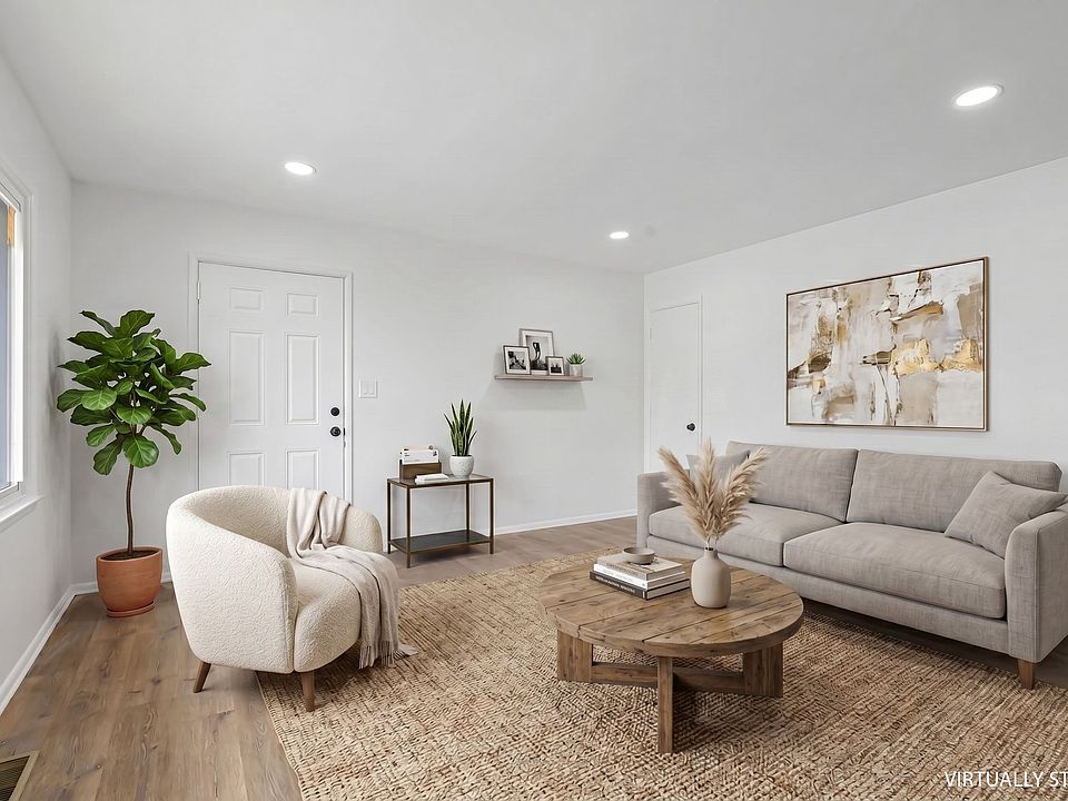 1st image of 1718 Huy Rd #1716