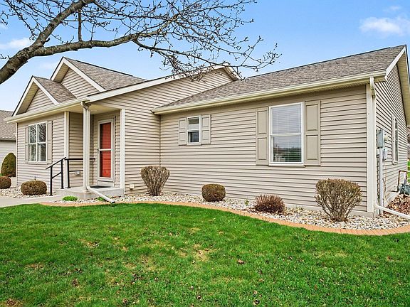 3rd image of 1107 Park Meadows Dr
