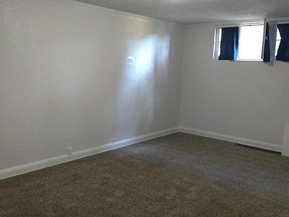 5th image of 415 Crescent St