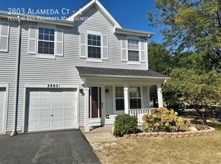 2803 Alameda Ct #1, Naperville, IL 60564