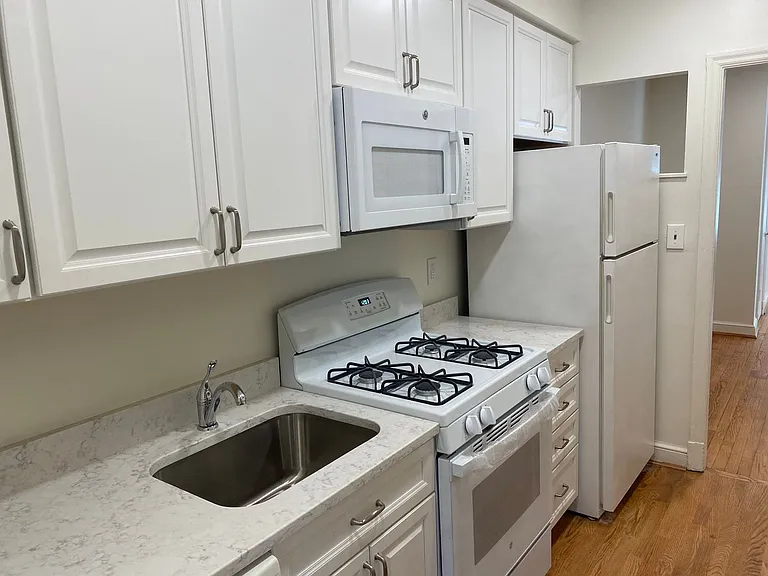 2614 41st Street NW — Photo 23