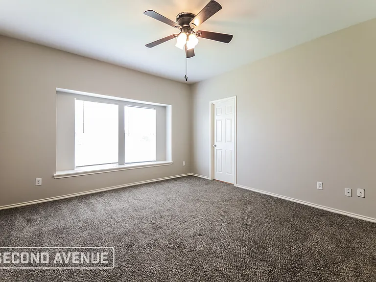 204 Freedom Trl — Photo 13