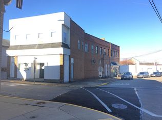 300 Longfellow St, Vandergrift, PA 15690