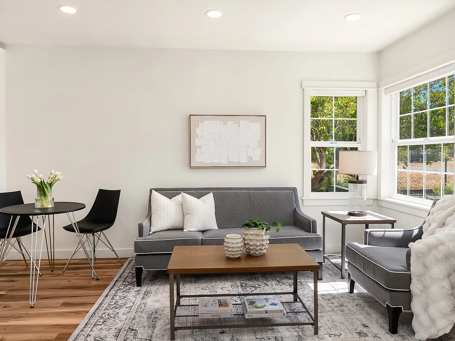 2 bed, 869 sqft, $2,495 — Photo 3