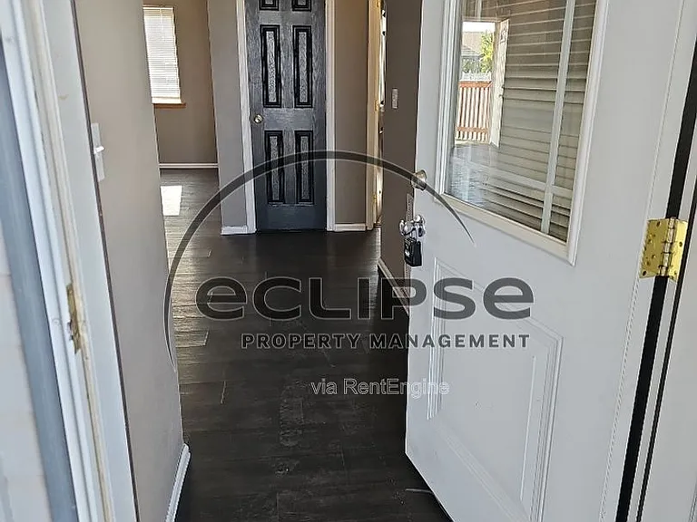 501 Foster Ave — Photo 3