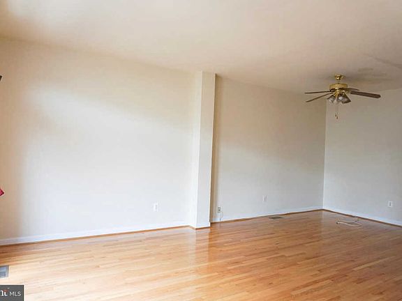 2nd image of 7666 Audubon Meadow Way