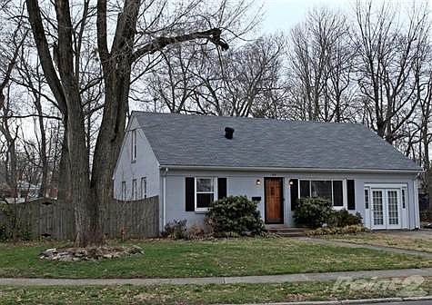 1st image of 454 Stratford Dr