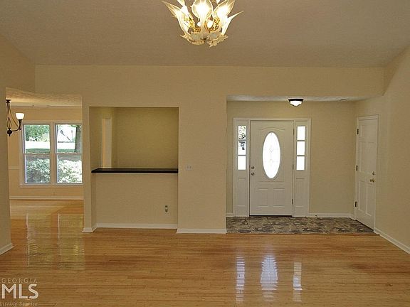 4th image of 2251 Duck Hollow Trce