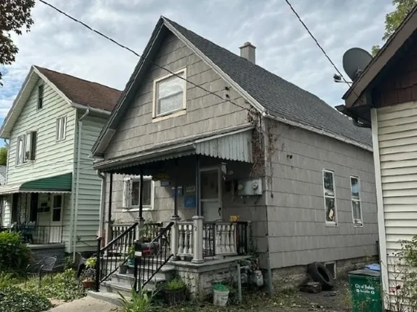 32 Goethe St, Buffalo, NY 14206