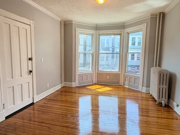 69 Dana Ave APT 1, Albany, NY 12208