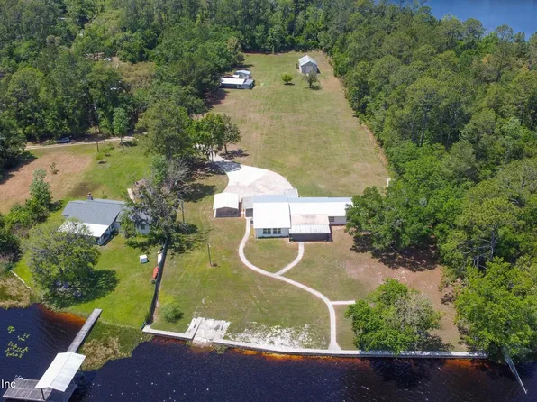 114 EVERGREEN Court, Interlachen, FL 32148