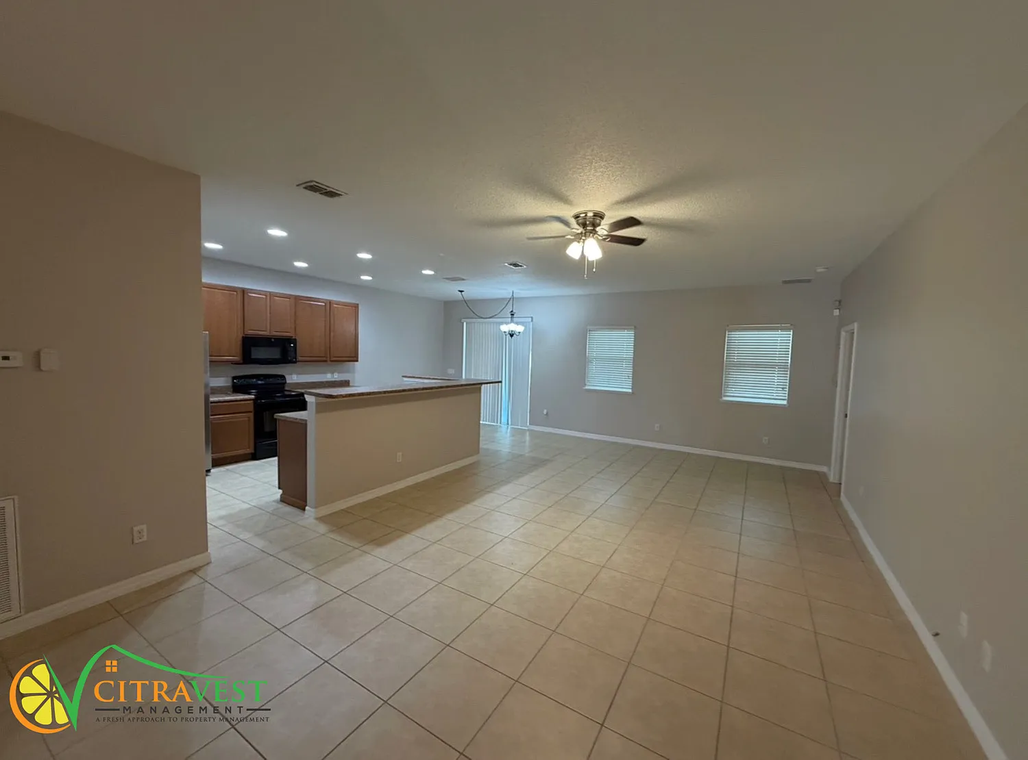 Lake Wales 3 Bedroom With Fenced Yard! — Photo 3