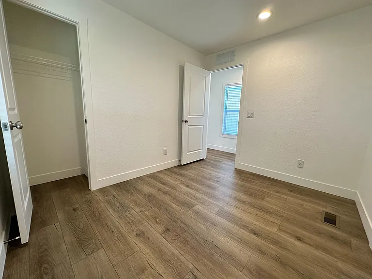 2060 N Center St #410 — Photo 17