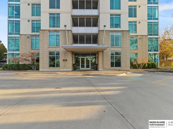 555 Riverfront Plz APT 202, Omaha, NE 68102