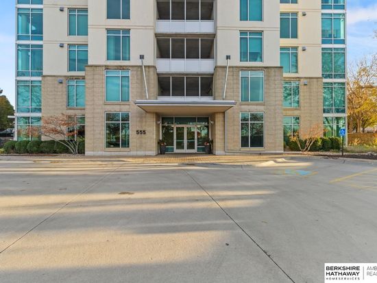 555 Riverfront Plz APT 202, Omaha, NE 68102