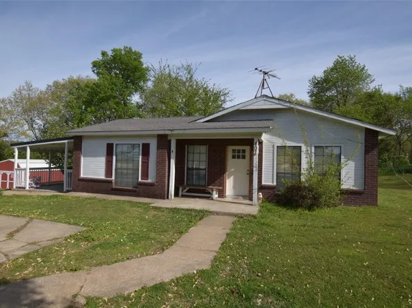 407 Holbird Ave, Stilwell, OK 74960