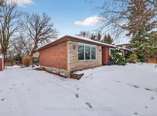 2111 Prestonvale Rd, Clarington, ON L1E 2S2