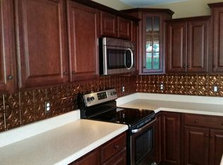 82 Huntington Dr, Canton, NC 28716