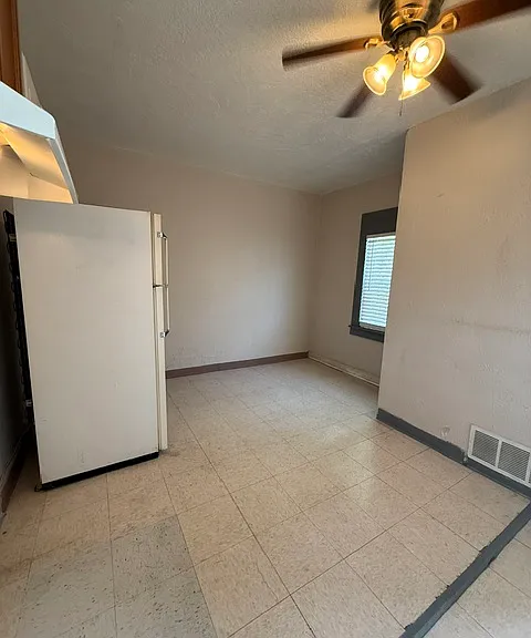 7401 N Loop Dr — Photo 5