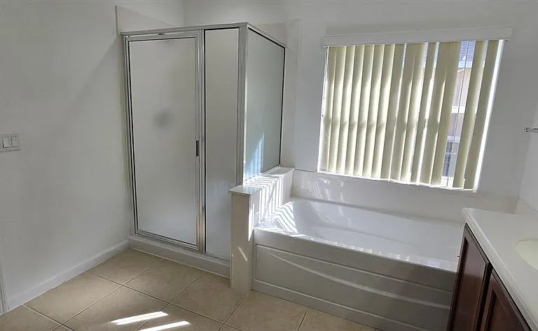 4170 SW 47th Ct — Photo 18