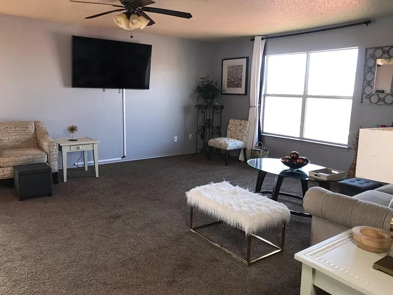 208 Dakota Ridge Dr — Photo 3