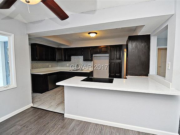 5th image of 1729 Howard Ave