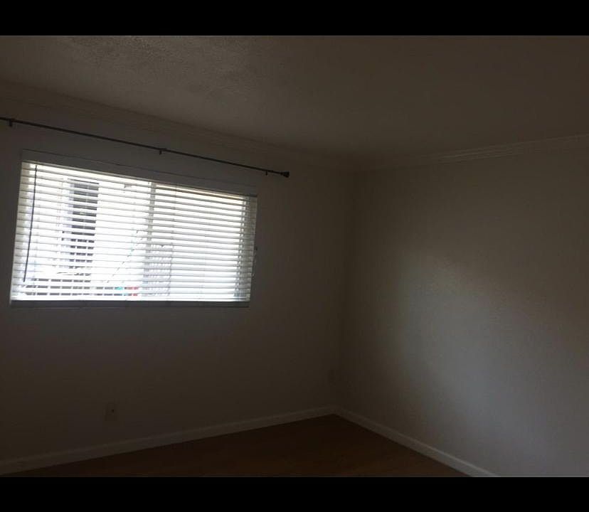 1st image of 965 S Mollison Ave