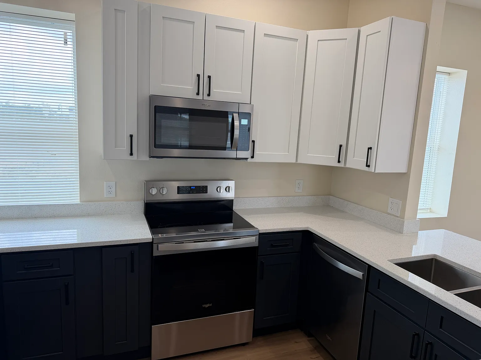 4 bed, 1800 sqft, $2,350 — Photo 4