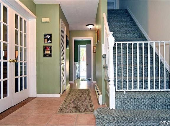 5th image of 367 W Woodside Ave