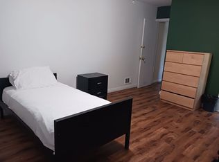 A 14-unit apartment with bathroom and fully functional kitchen at 515 Landfair, Los Angeles, CA 90024