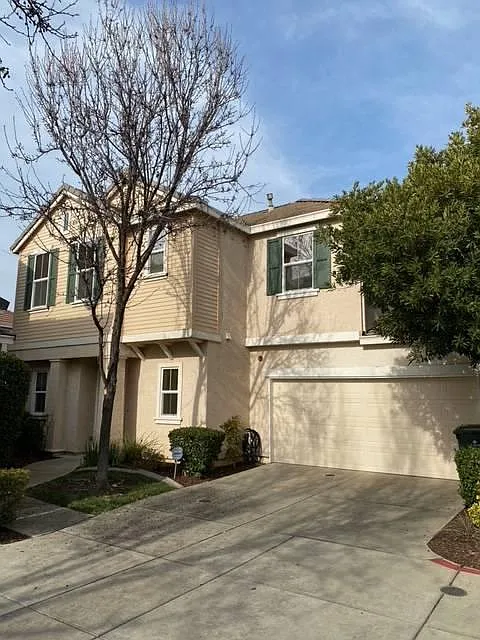 292 Phoenix Cir photo 1