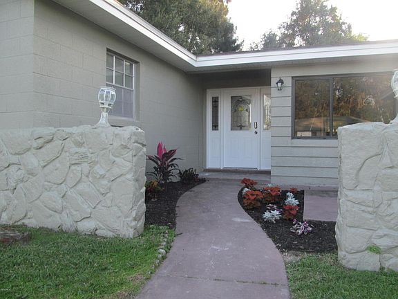 2nd image of 1025 Williamsburg Dr