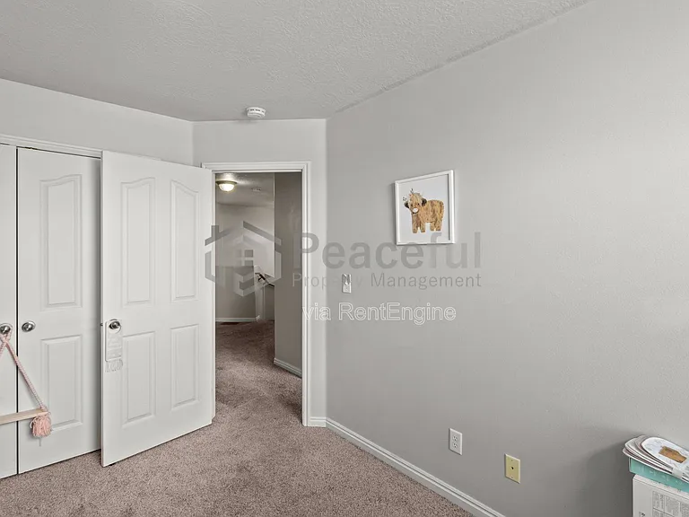 1541 W West Lane Ct — Photo 15