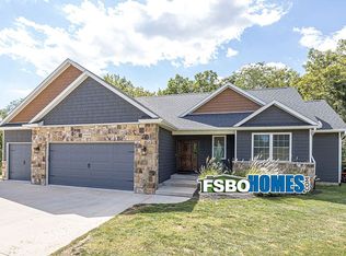 18200 247th Ave, Pleasant Valley, IA 52767