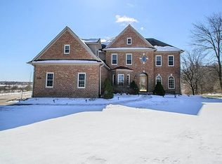 1687 Oreo Ct, Ann Arbor, MI 48103