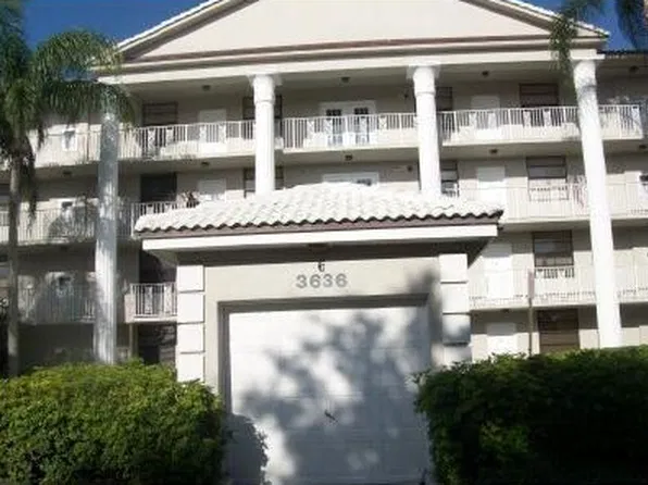 3636 Whitehall Dr, West Palm Beach, FL