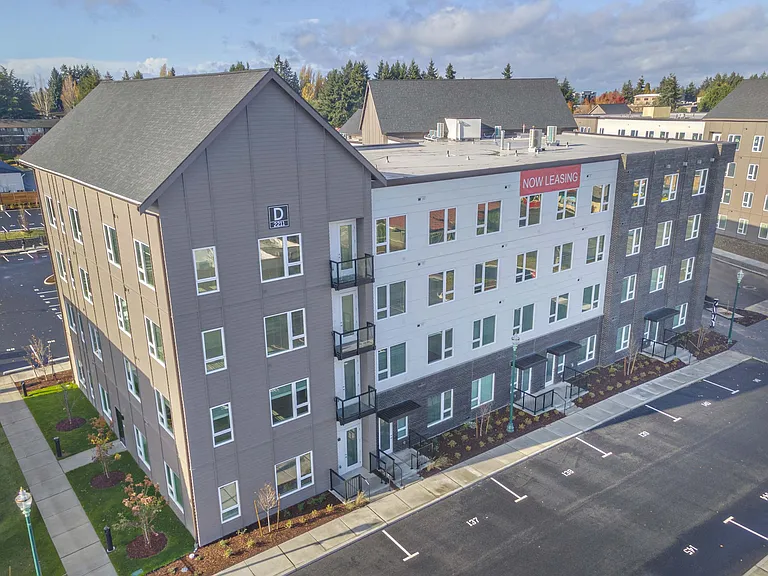 Alta University Place — Photo 32