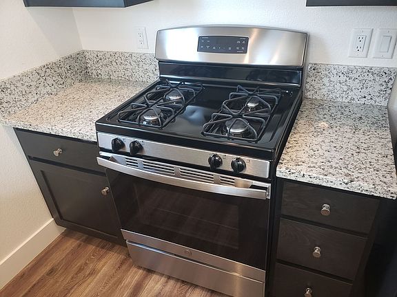 5th image of 1060 Buschmann Rd #51