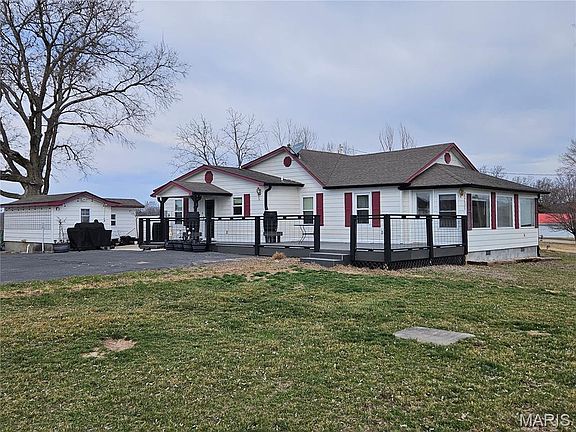 2nd image of 22625 Redwood Rd