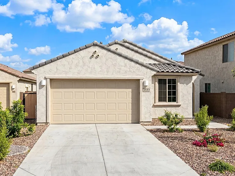 1533 W Sabel Ct — Photo 1