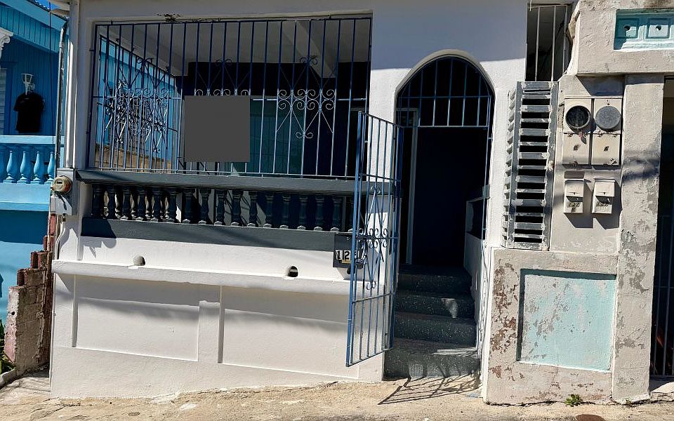 1st image of Clausells Calle Colon #125